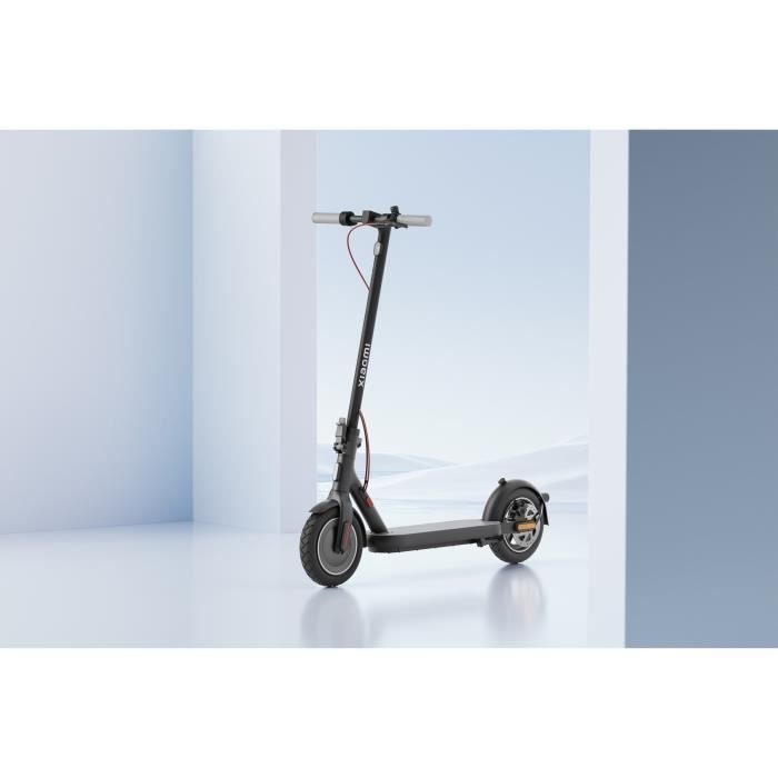 Monopattino elettrico - XIAOMI - Monopattino elettrico 4 - 300W - Pneumatici da 10