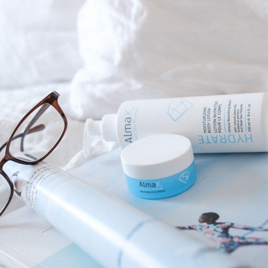 Alma K balzam za oči Revitalizirajuća krema za oči - 20 ml