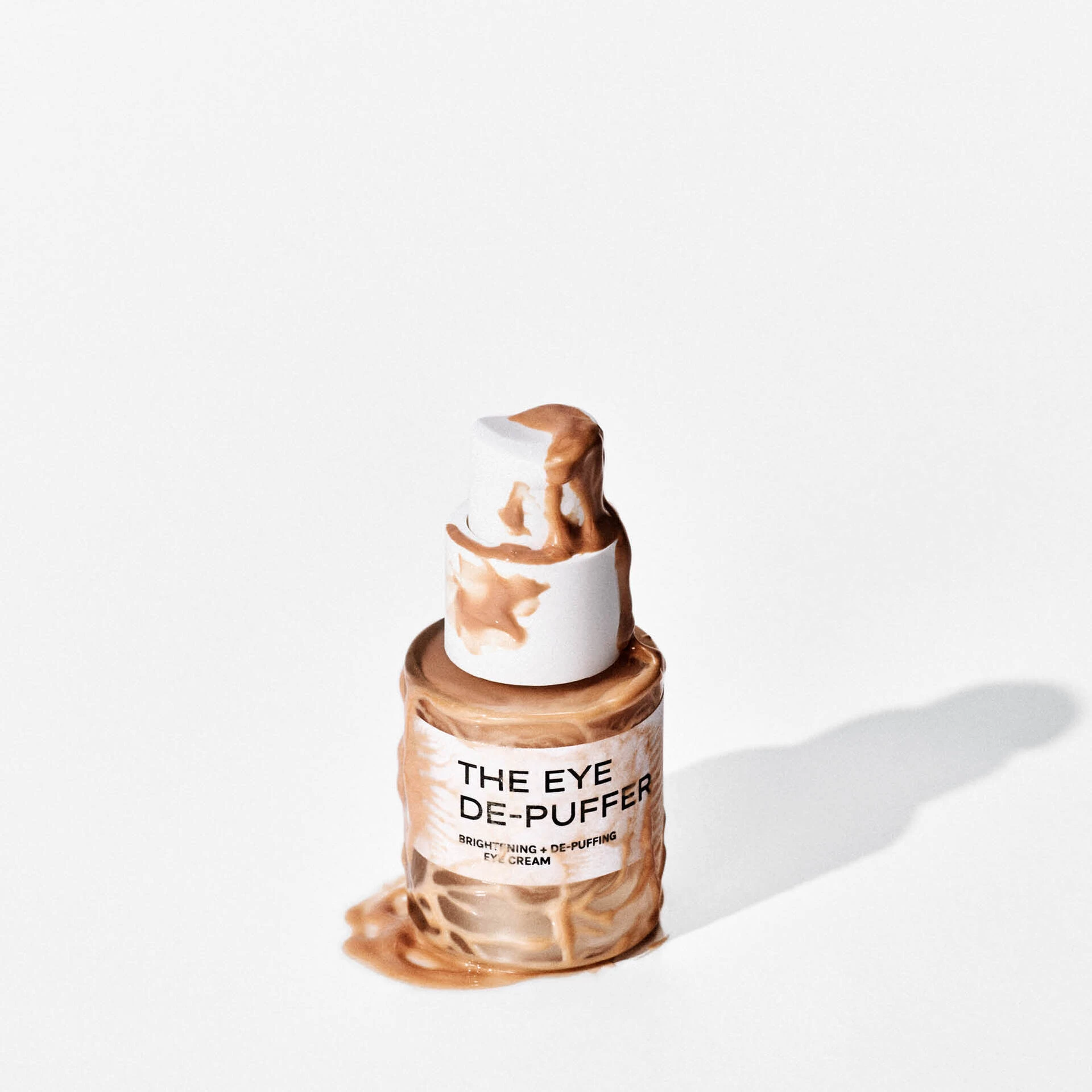 Cremă de ochi anti-umflare – Cremă de ochi iluminatoare și anti-umflare 15 ml - MANTLE