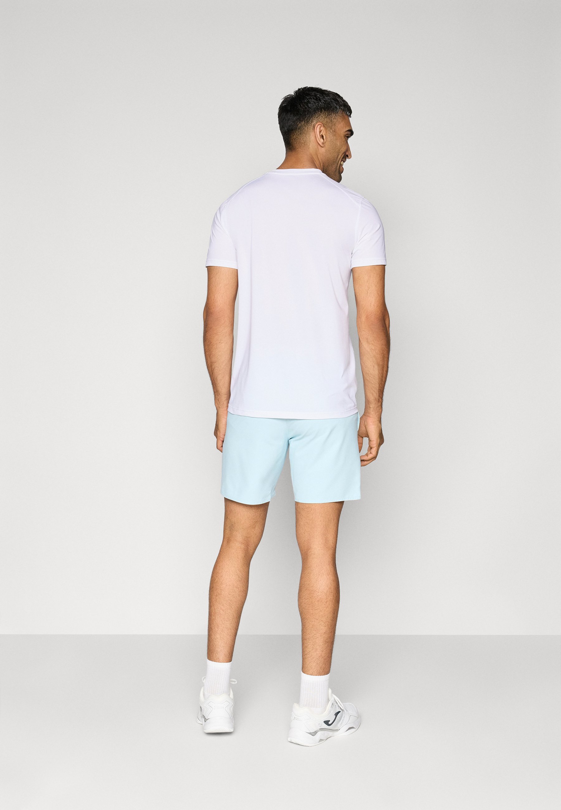 J.LINDEBERG Sports PRESTON SHORTS - Sportshorts - Winterhimmel