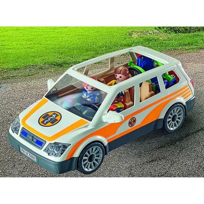 Vida na cidade: O carro do técnico de emergência médica