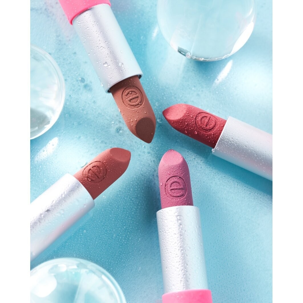 Essence Hydra matte