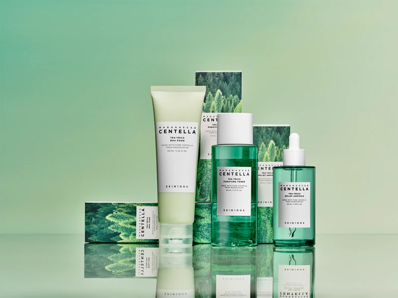 SKIN1004 Pomirjujoč serum za obraz z madagaskarsko centello in čajem Trica Relief Ampoule za problematično kožo