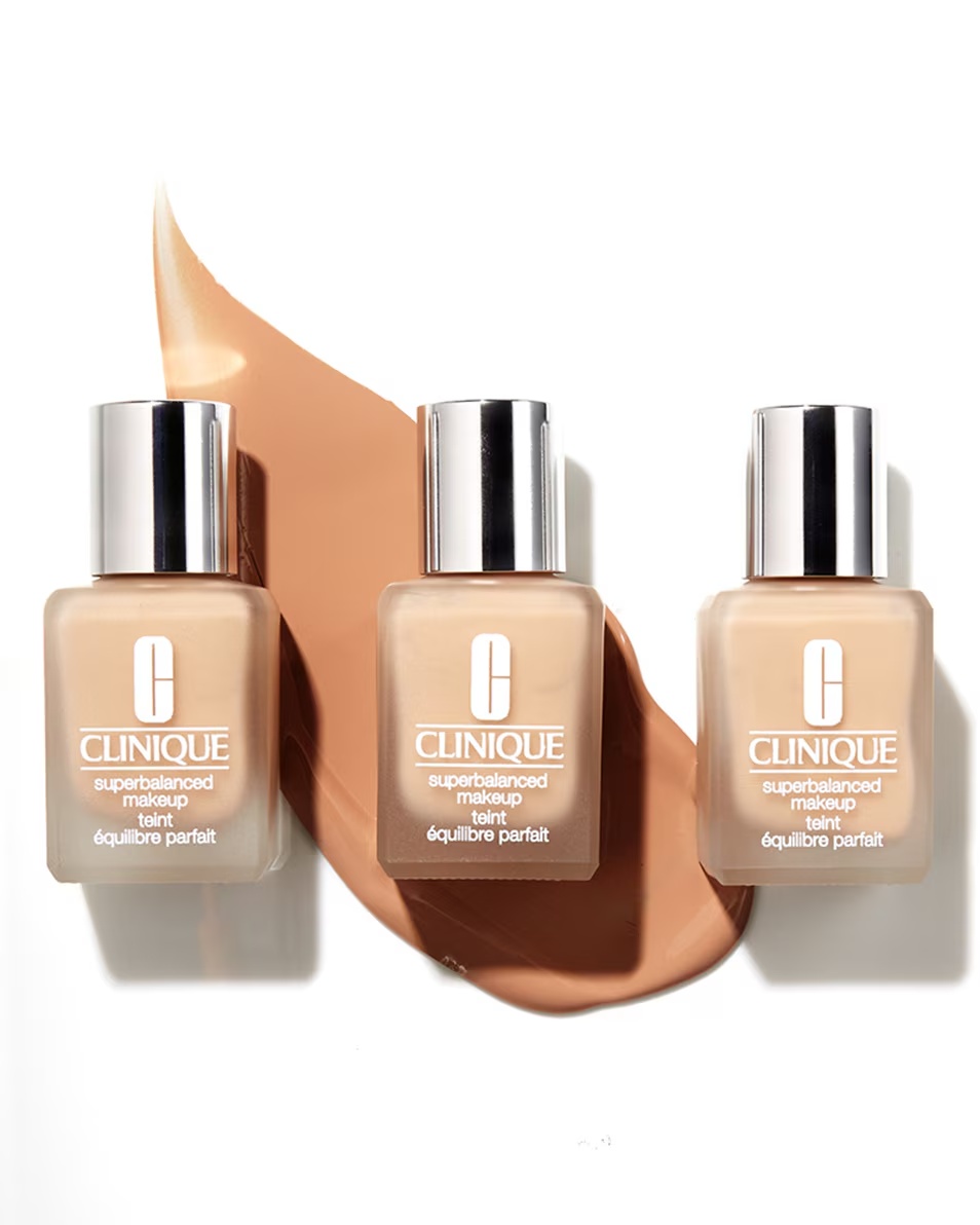FOND DE TEN CLINIQUE SUPERBALANCED™ SILK - MAT NATURAL - TEN MIXT USCAT SAU GRAS
