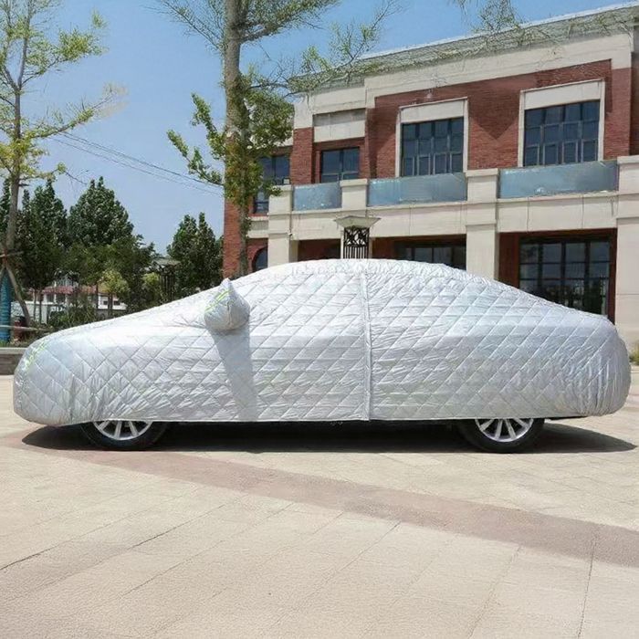Funda completa para coche FLASIDU para sedán, modelo M universal grueso, protección solar, impermeable, resistente, 520*180*180 cm