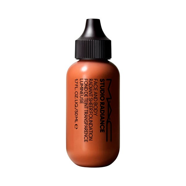 Rozjasňující make-up Studio Radiance Face And Body