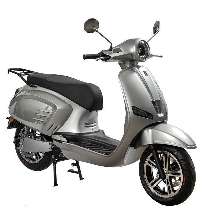 EUROCKA | Patinete eléctrico Viscot Grey de 125 cc con batería de litio extraíble de 72 V y 50 Ah y autonomía de 120 km.