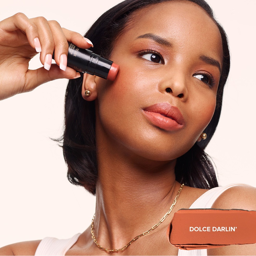 Nudestix Blush Matte Lux Rouge vaigu sārtums visai sejai - 7 g