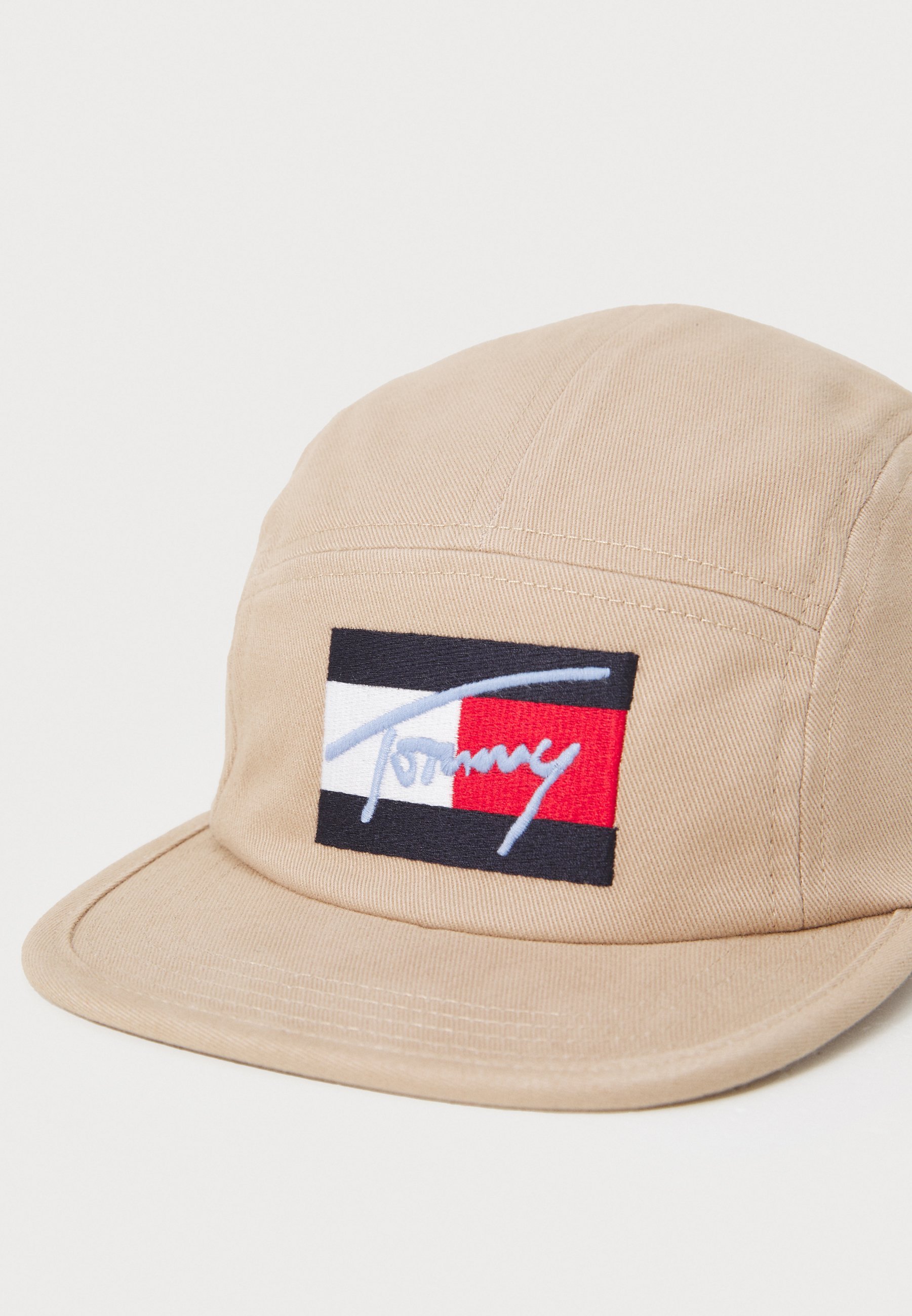 Boné Tommy Hilfiger SCRIPT FLAG UNISSEX - Leite maltado