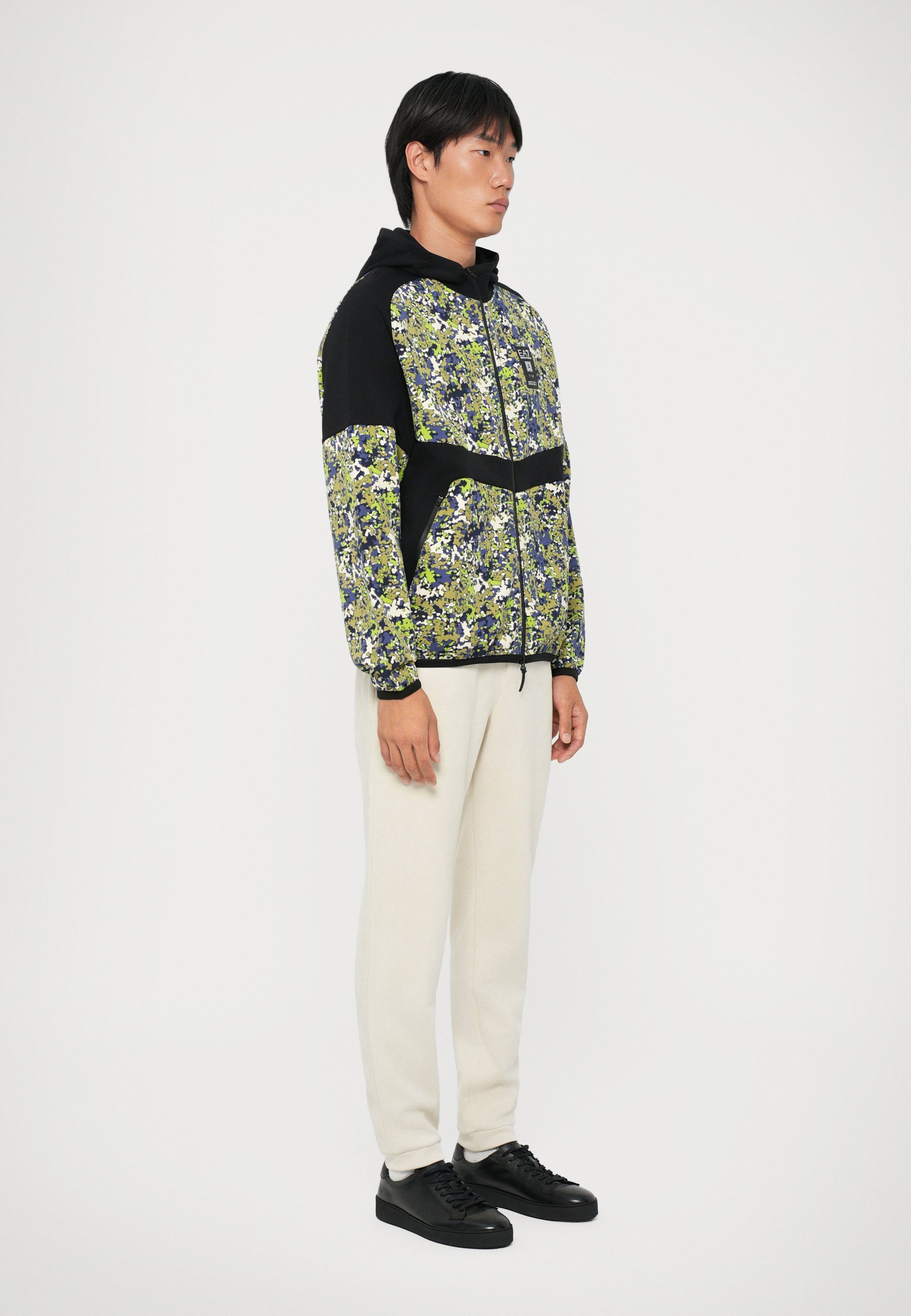 Sweat à capuche zippé EA7 Emporio Armani TRAIN VISIBILITY - Vert fantaisie