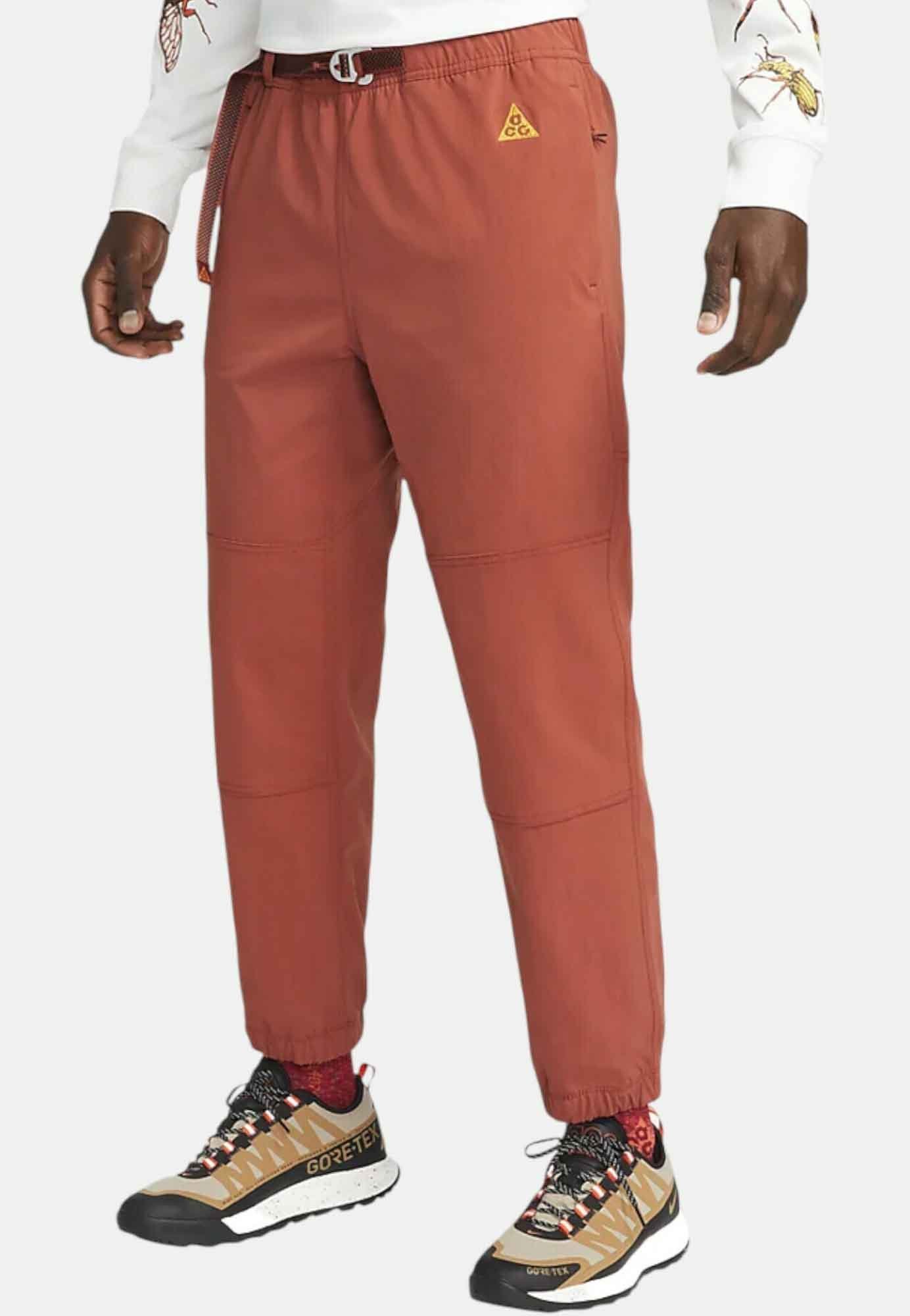 Nike Sportswear melegítőalsó - téglavörös