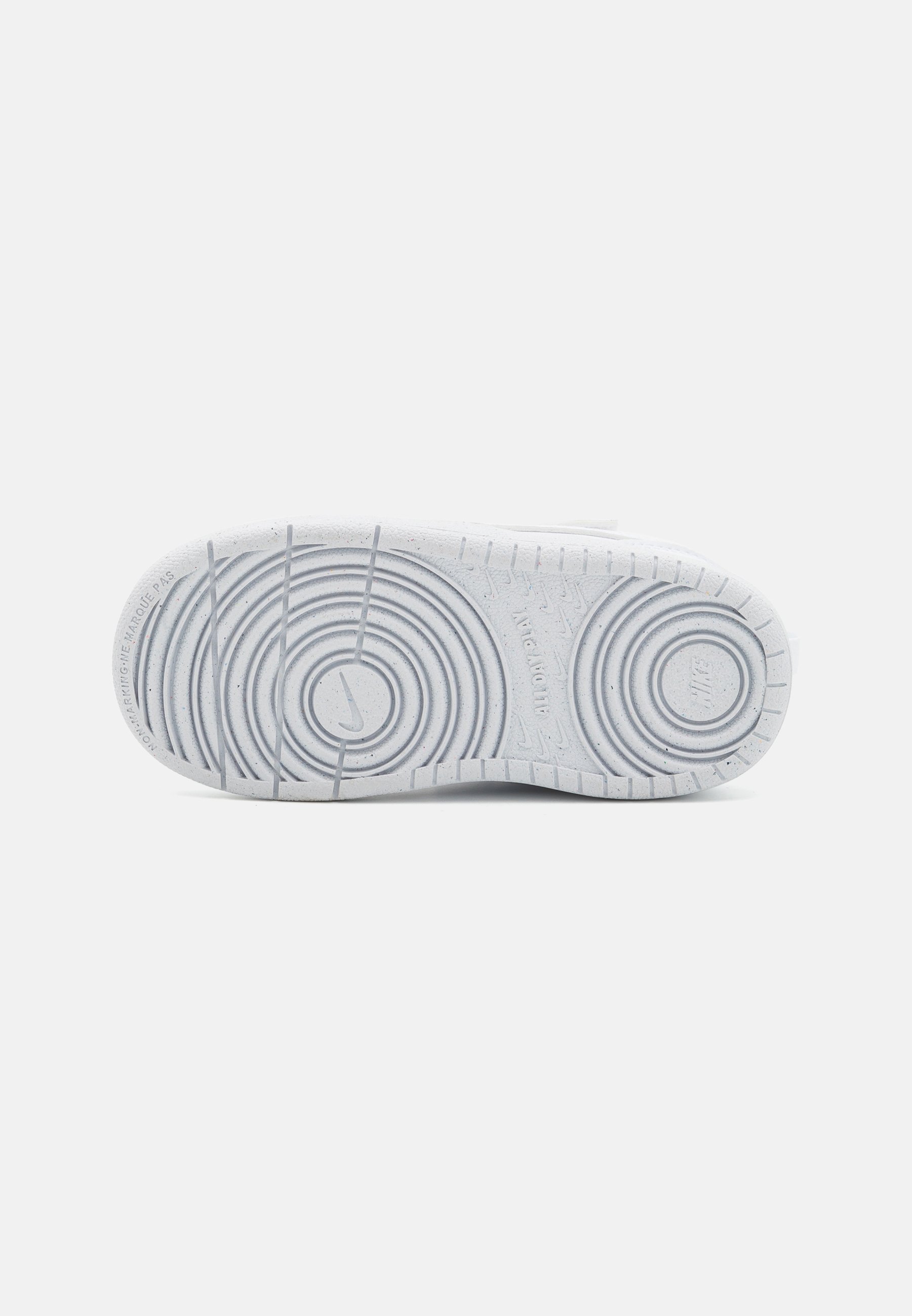 Nike Sportswear COURT BOROUGH LOW RECRAFT UNISEX - Sneakers - wit