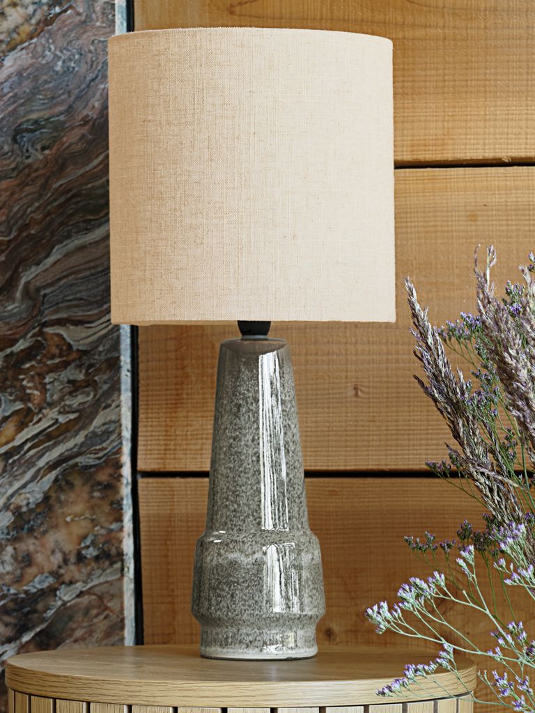 VIGGO stolna lampa Ø21xV47cm siva