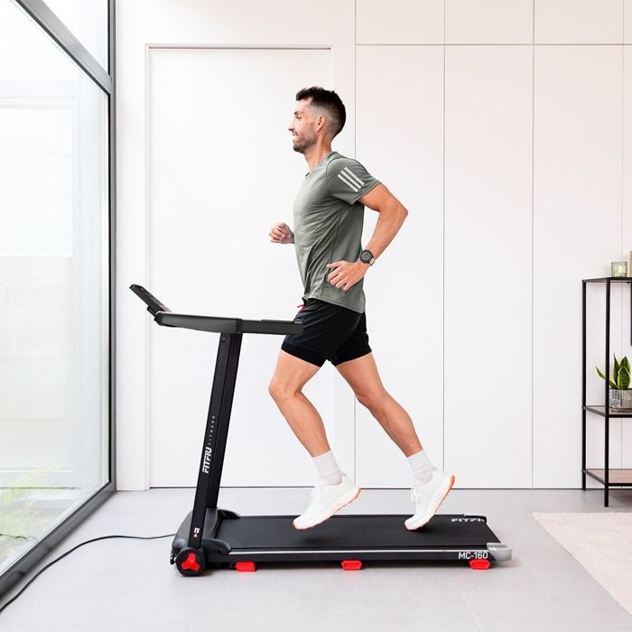 Esteira dobrável - FITFIU Fitness MC-160 - velocidade máxima de 14 km/h - superfície de corrida de 41 x 107 cm - inclinação manual - 2.0 HP - compatível com aplicativo e Bluetooth