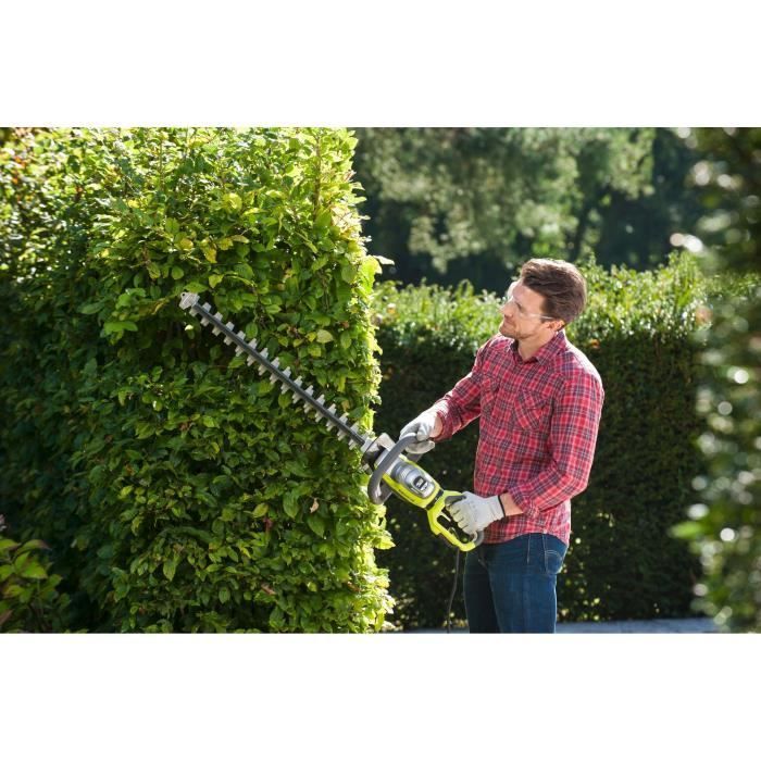 RYOBI RHT8165RL 800W elektrische heggenschaar met snoer - 65 cm messen - 34 mm mesafstand - Draaibare handgreep aan de achterzijde - HedgeSweep™