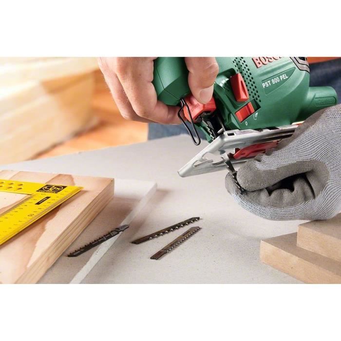 Sierra de calar BOSCH PST 800 PEL - 530 W - para cortes rectos o curvos de hasta 8 cm en madera