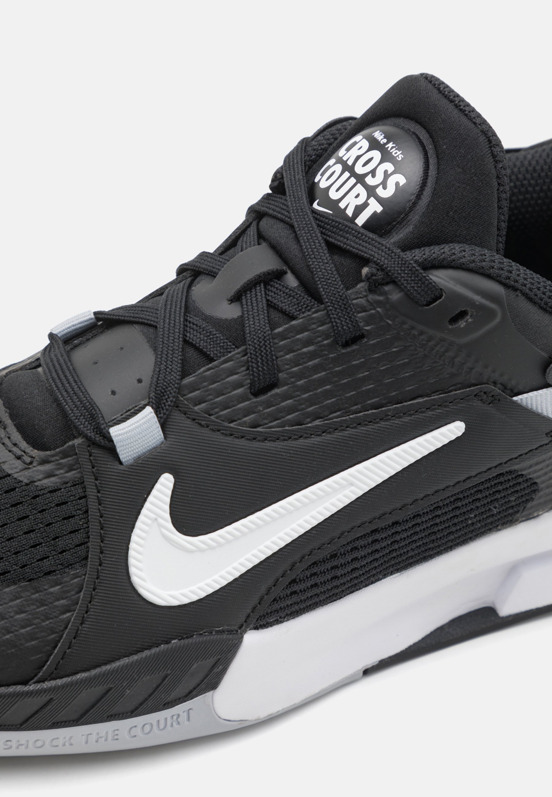 Nike Performance CROSSCOURT - Tenisové boty na více povrchů - černá/bílá/vlčí šedá