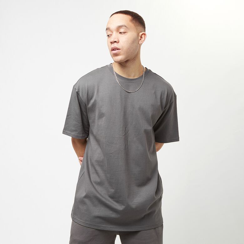 Ciężki, oversize'owy t-shirt