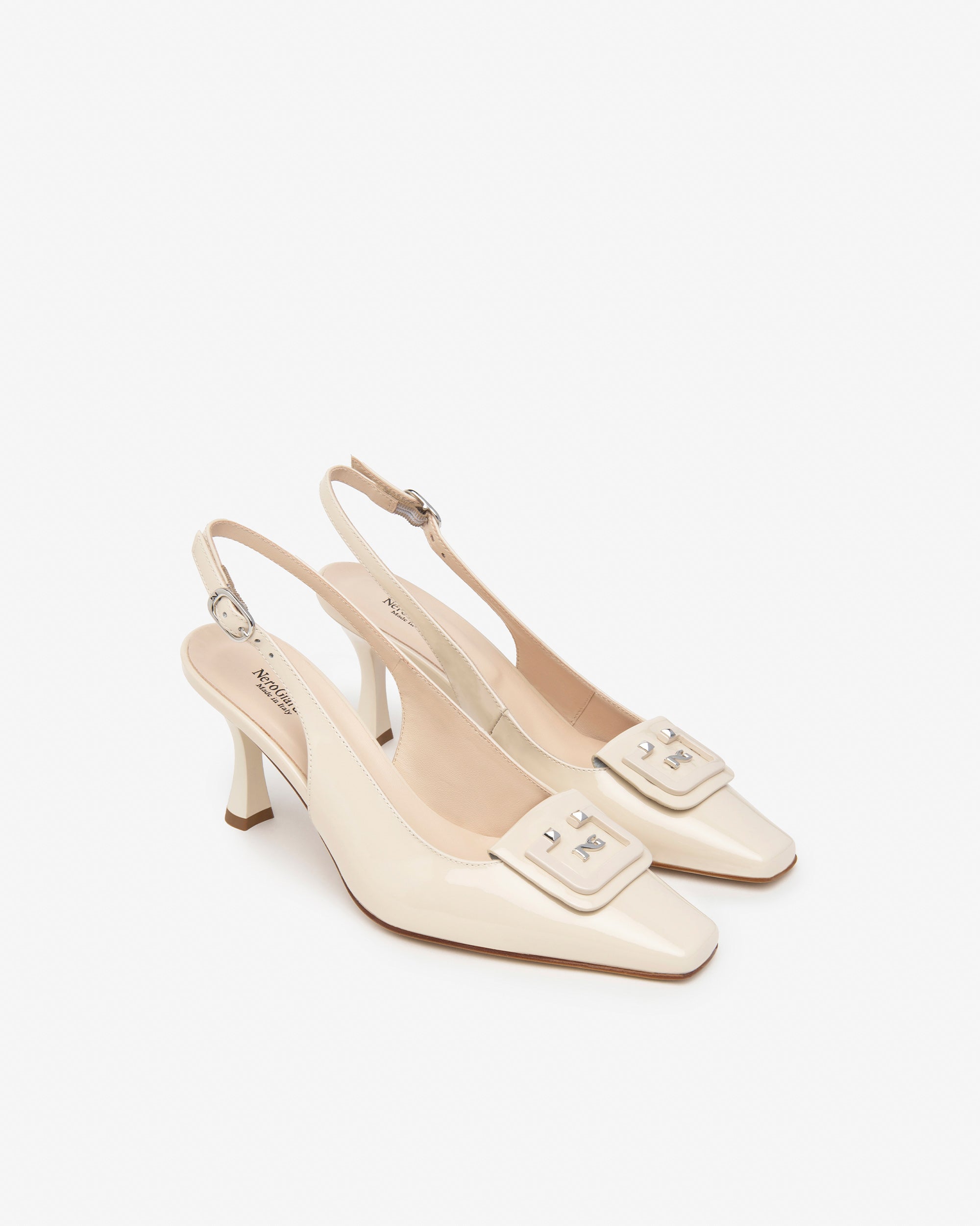  Damen-Pumps aus Lackleder
