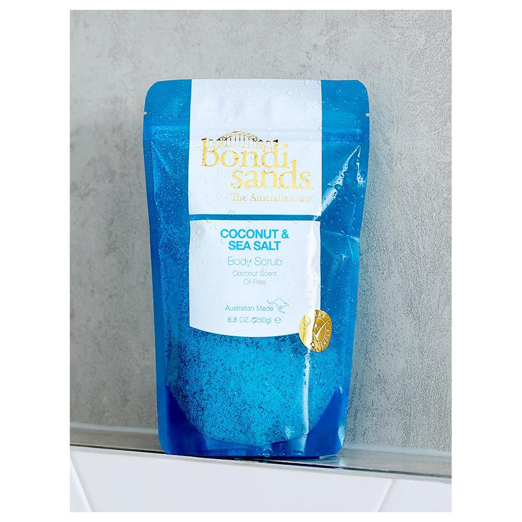 Bondi Sands kokosų ir jūros druskos kūno šveitiklis - 250 g