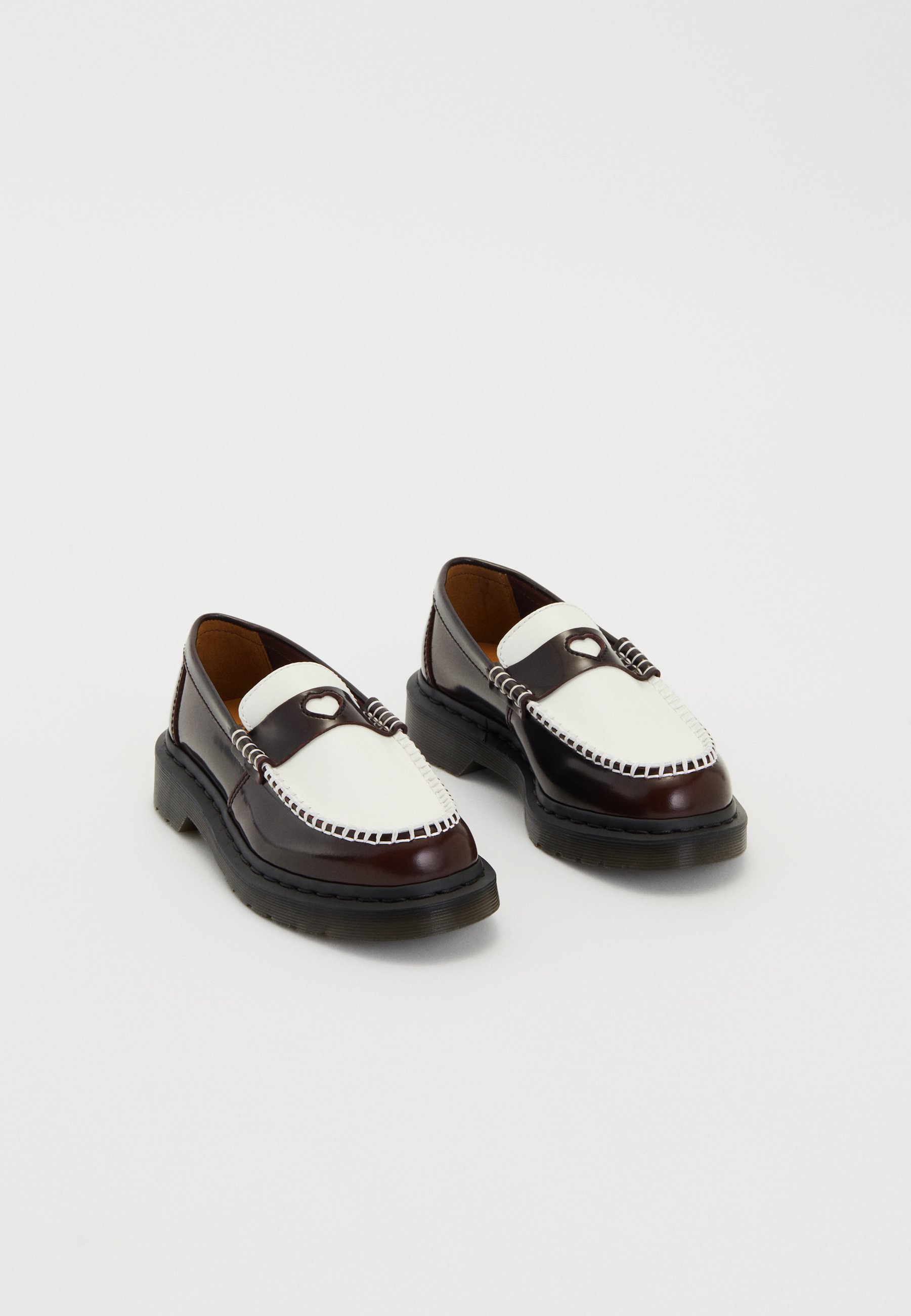 Dr. Martens PENTON HEART LOAFER - Instappers - kersenrood/wit arcadia
