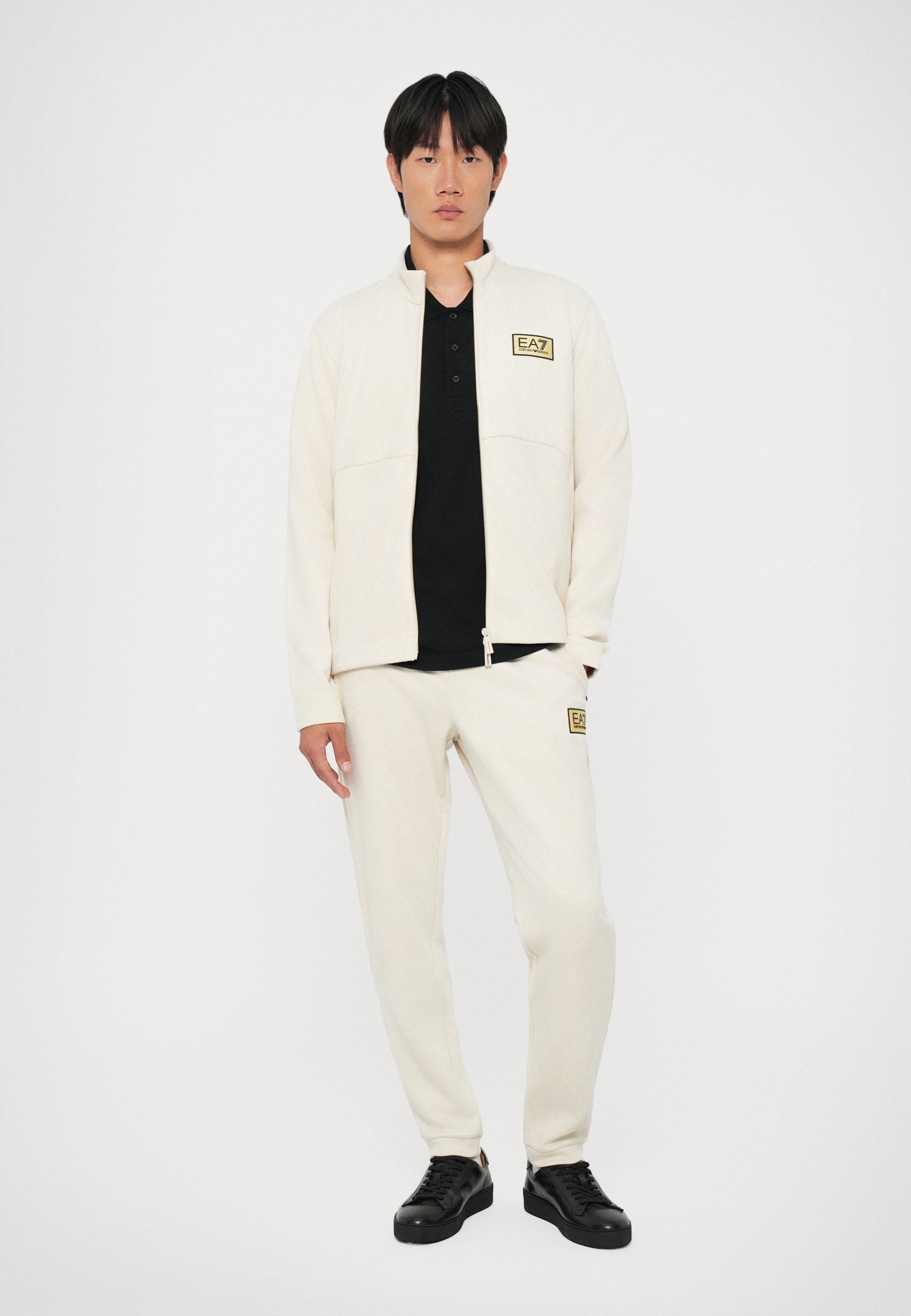 EA7 Emporio Armani TRAIN LABEL ALCANTARA - Pantaloni della tuta - giorno di pioggia
