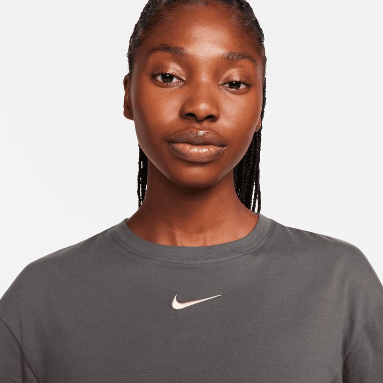 T-shirt court tendance sportswear