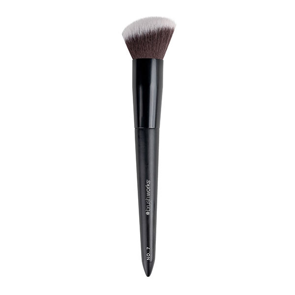 Brushworks nro 7 kulmikas poskipunasivellin