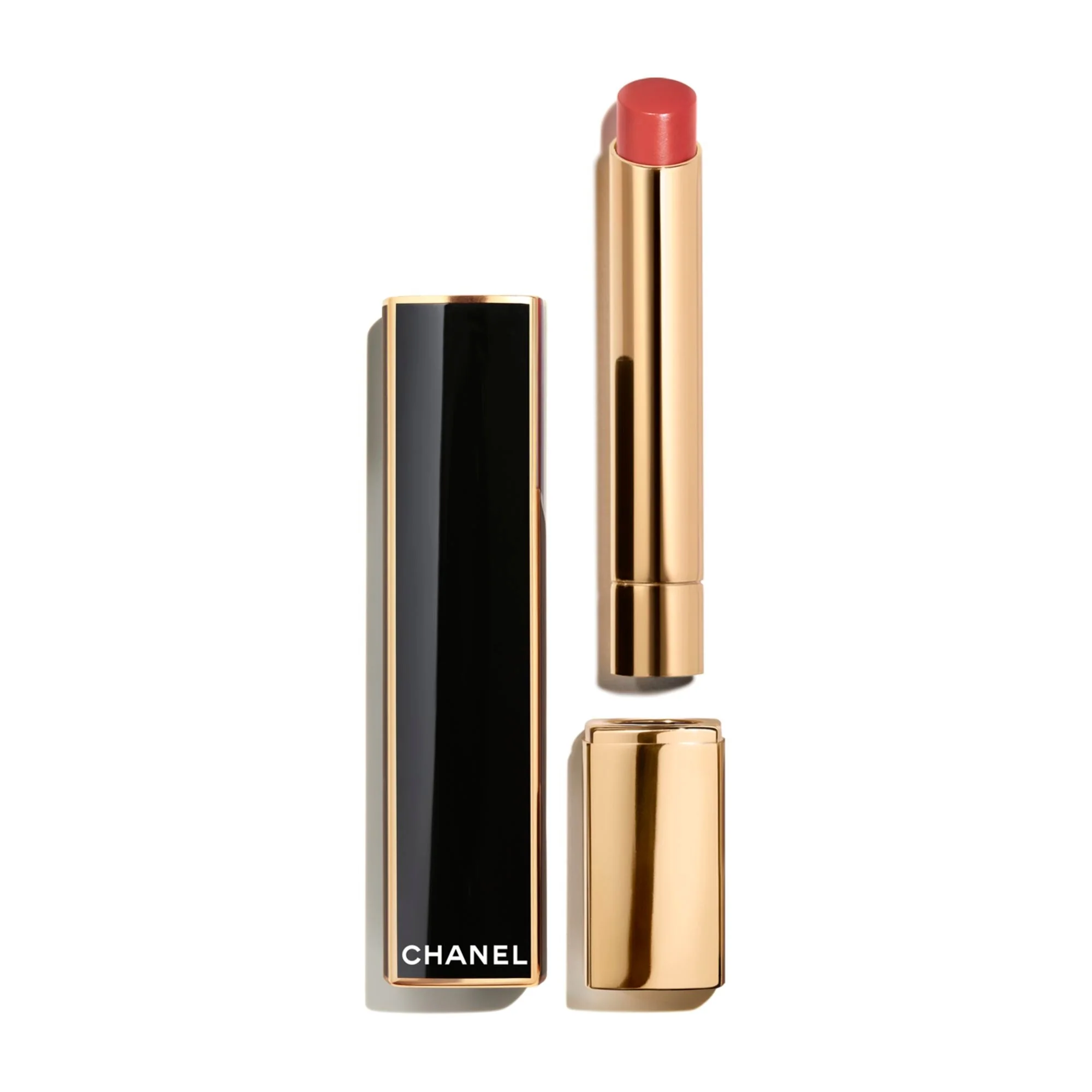 ROUGE ALLURE L'EXTRAIT - IL ROSSETTO AD ALTA INTENSITÀ ESTRATTO DI LUCE E TRATTAMENTO. RICARICABILE