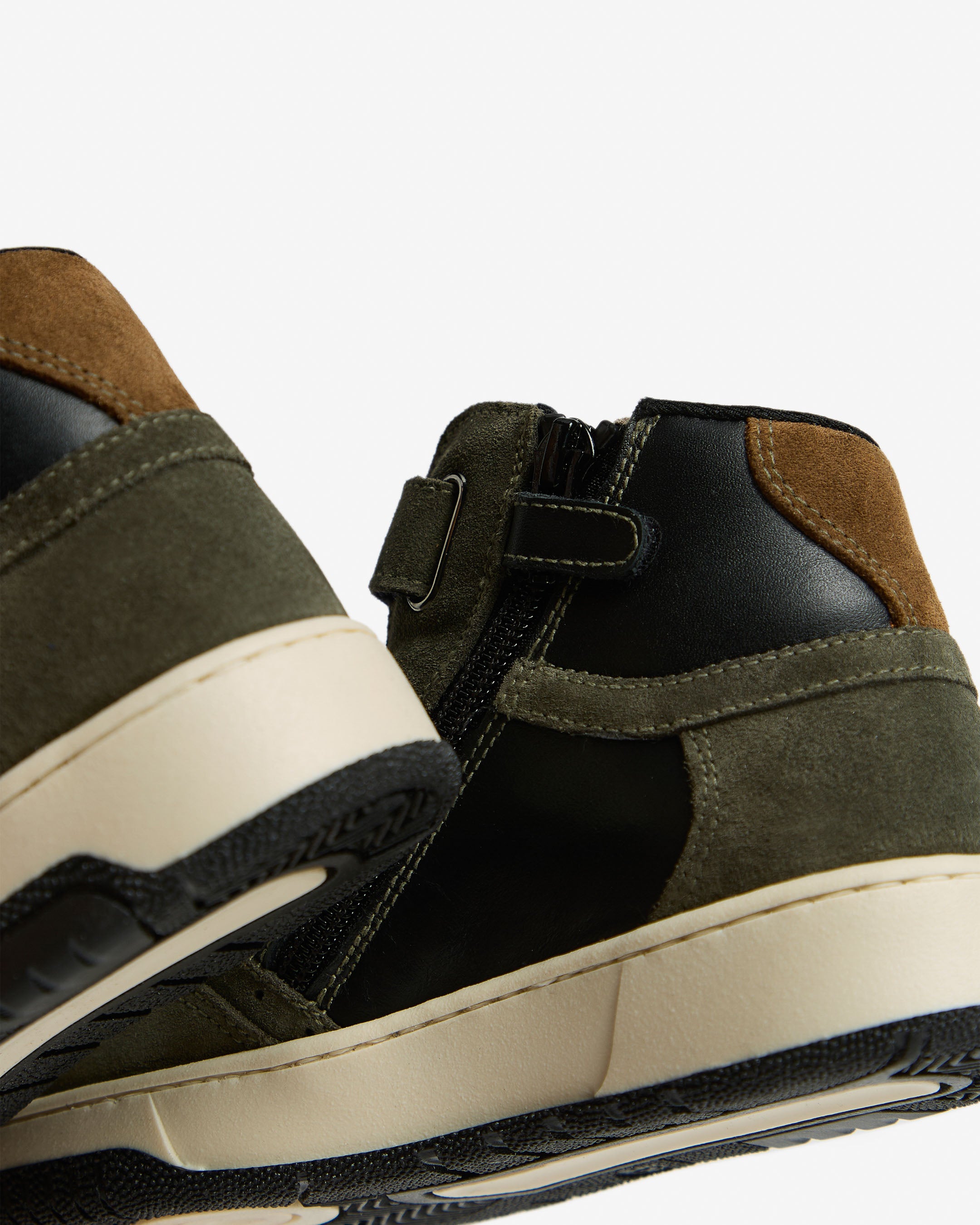  Sneaker für Jungen aus Wildleder und Leder