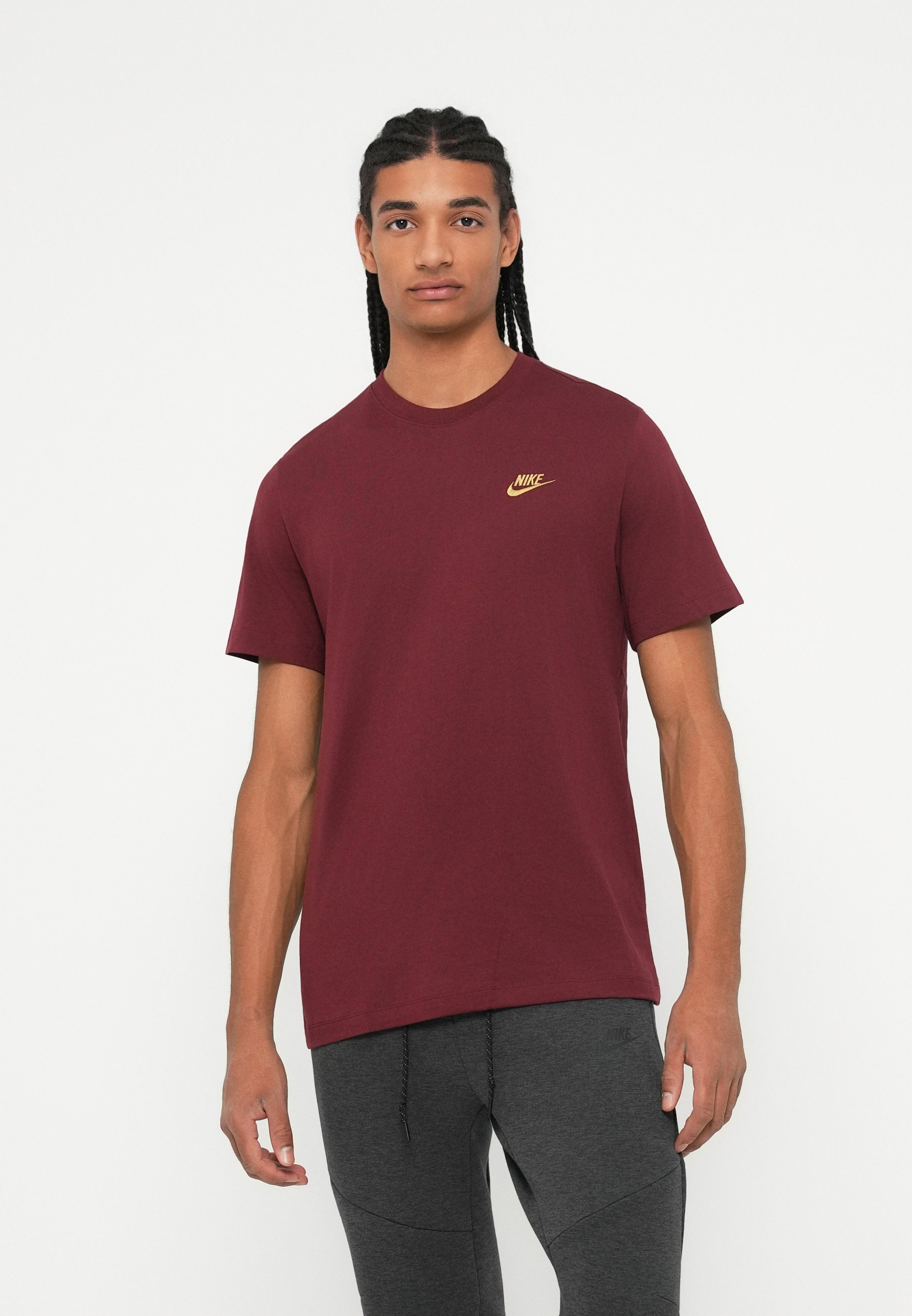Nike Sportswear Basic T-shirts