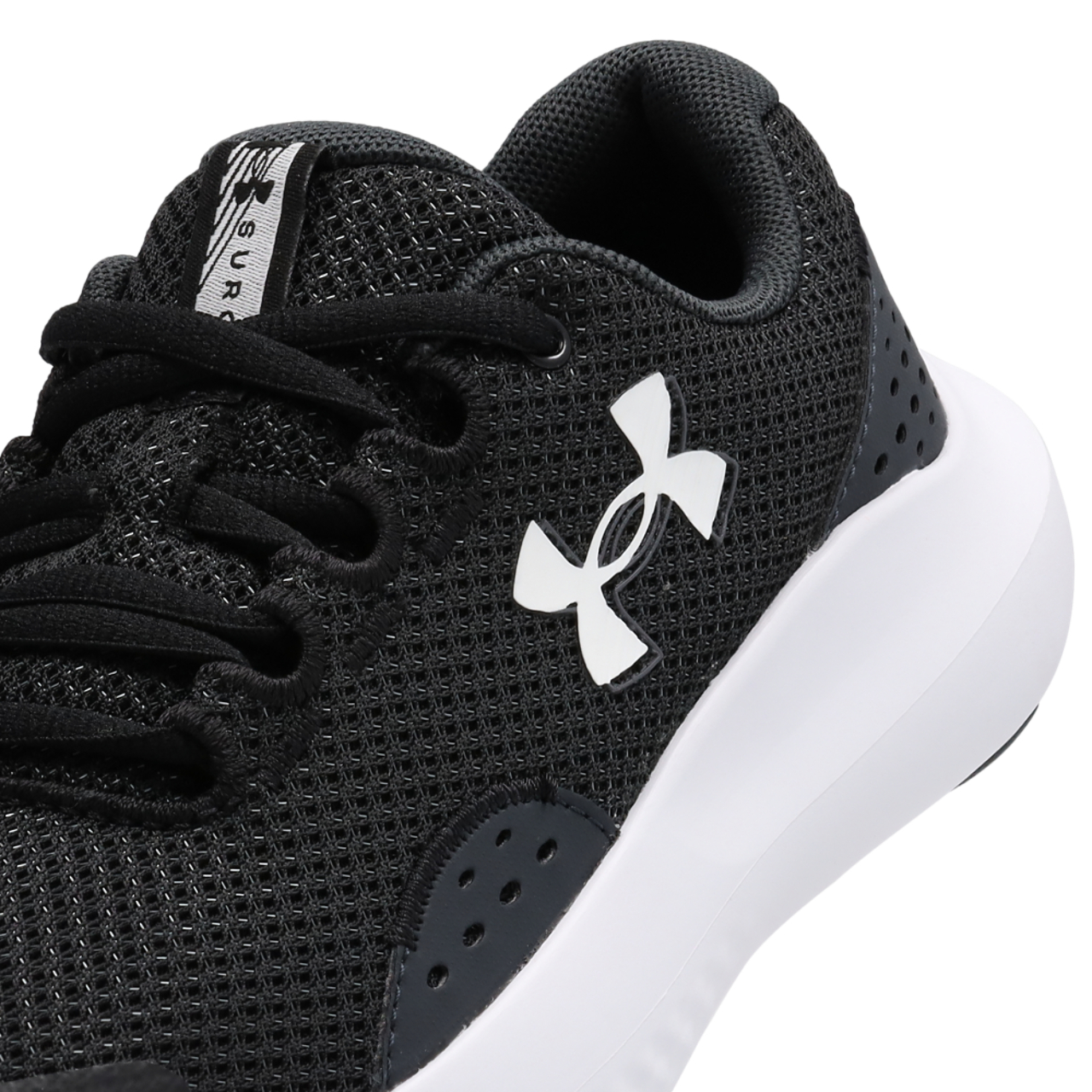 Under Armour BGS Surge 4