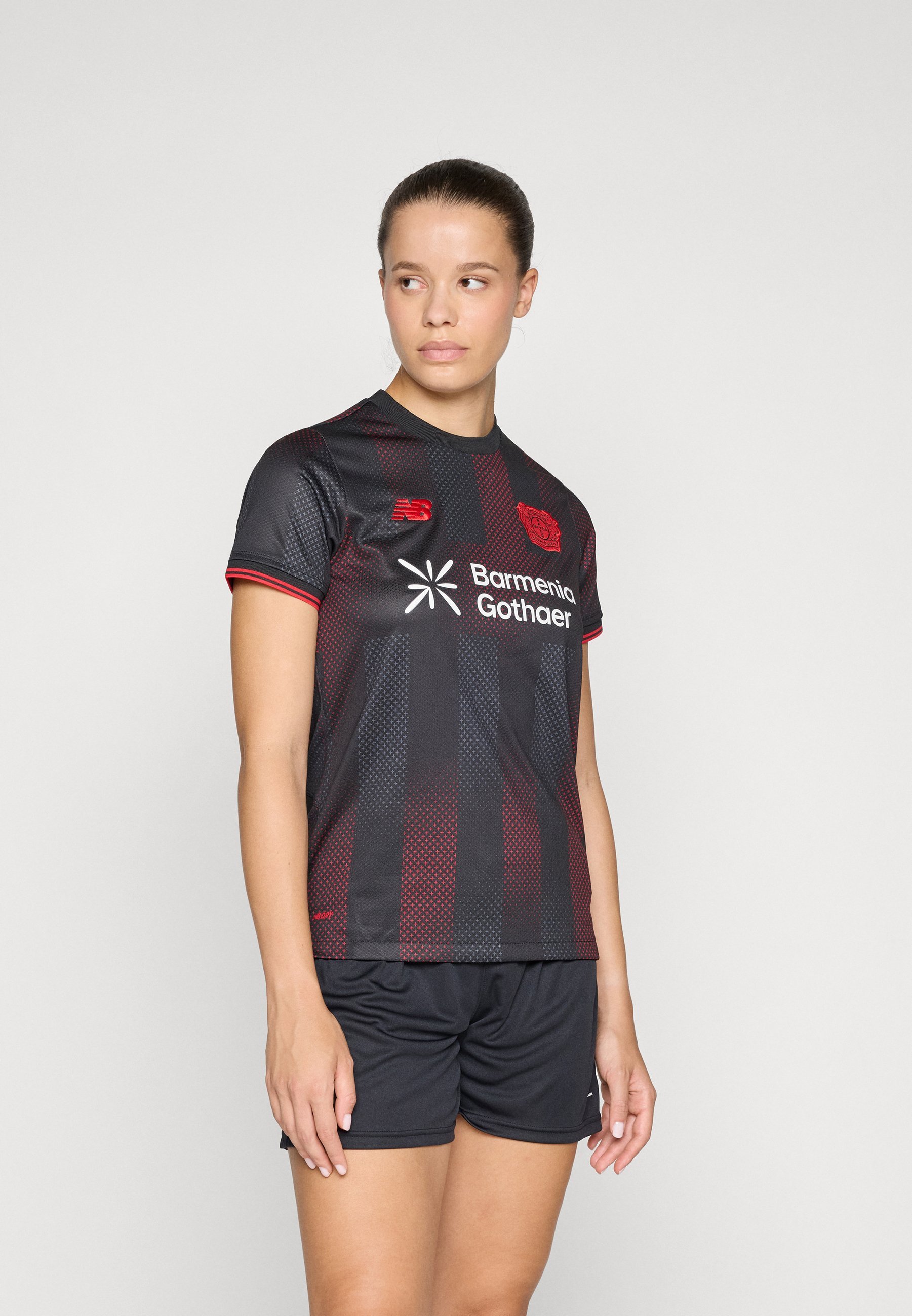 New Balance BAYER 04 HOME DAMES SHIRT MET KORTE MOUWEN - Clubkleding - Home