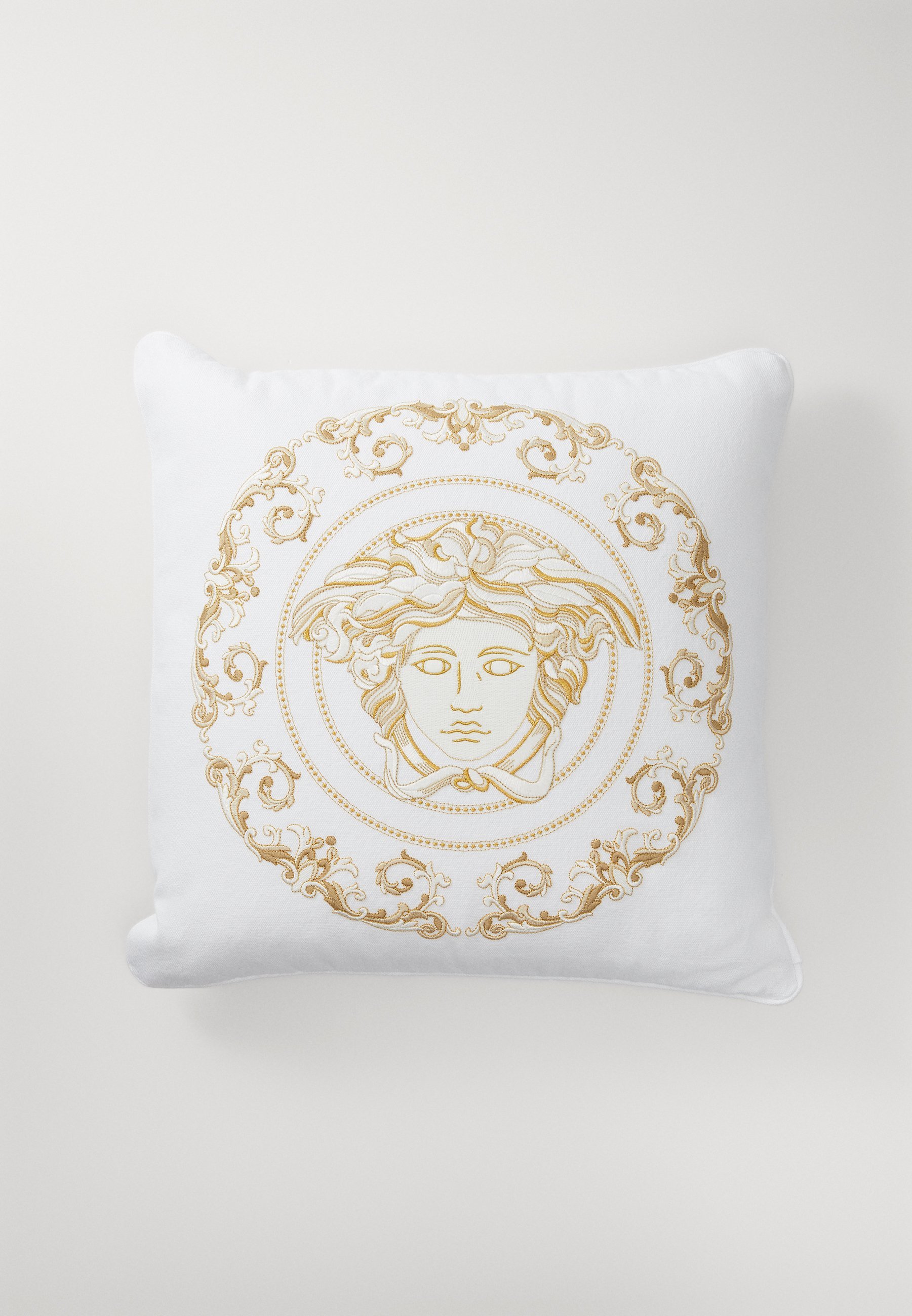 Versace kussens en kussenhoezen