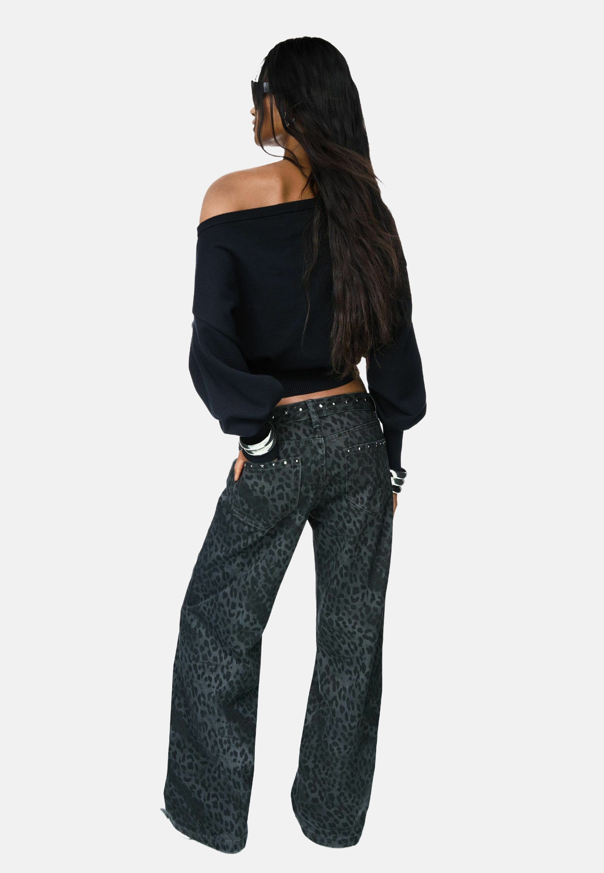 Bershka WITH STUDS - Losse jeans - blauwgrijs