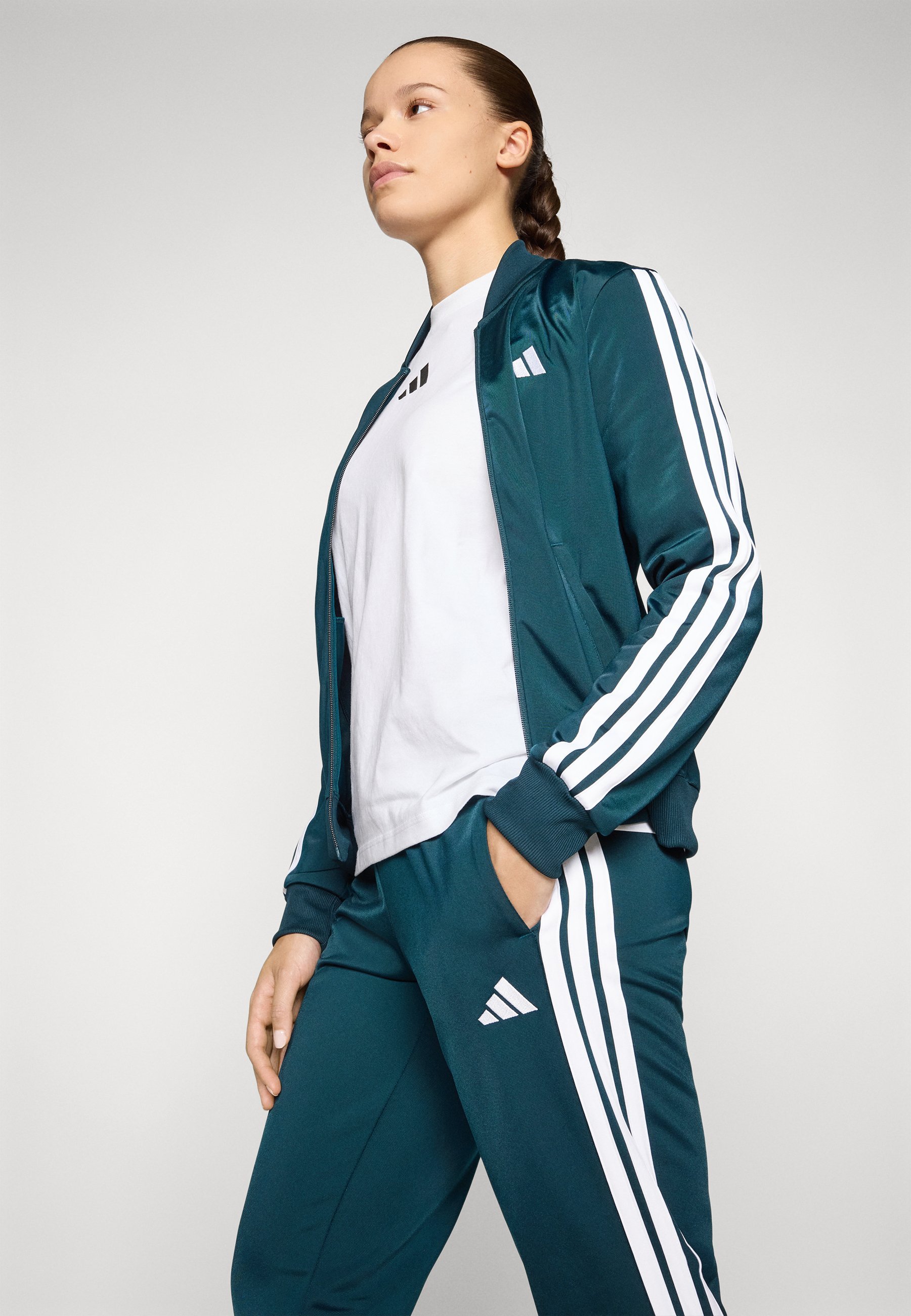 adidas Sportswear SET - Trainingspak - Aurora Ivy