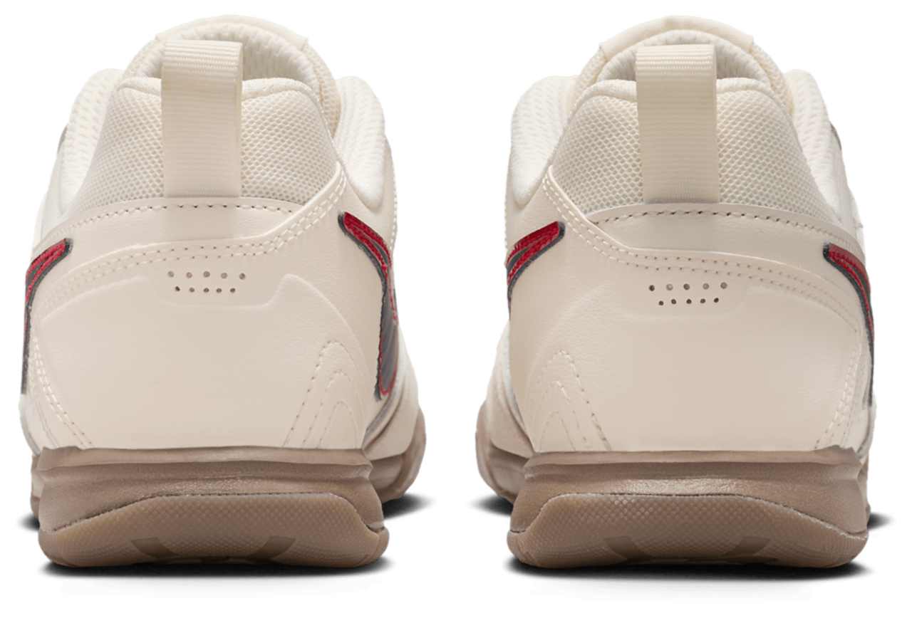 Nike Gato