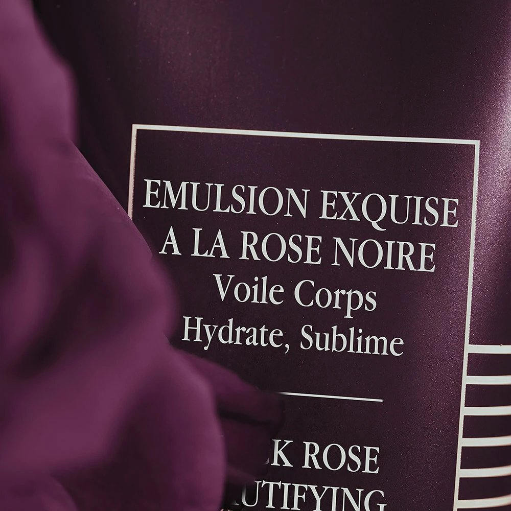Losion za tijelo s uljepšavajućom emulzijom Black Rose 200 ml - Sisley
