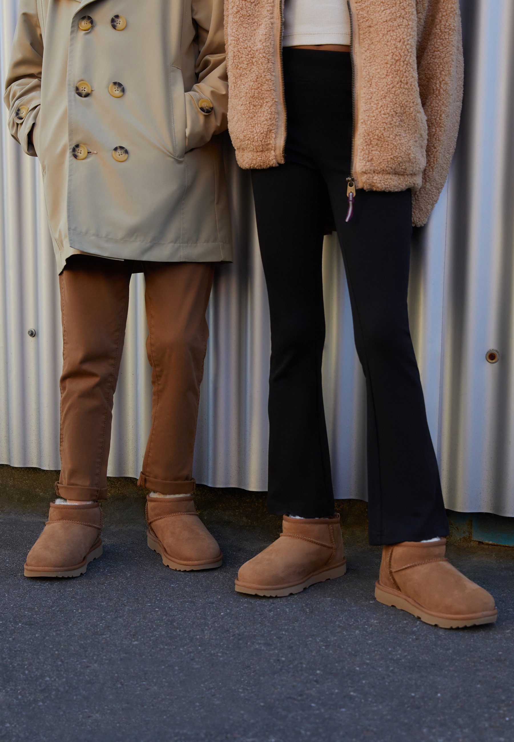UGG CLASSIC ULTRA MINI UNISEX - Klasyczne botki - kasztanowe