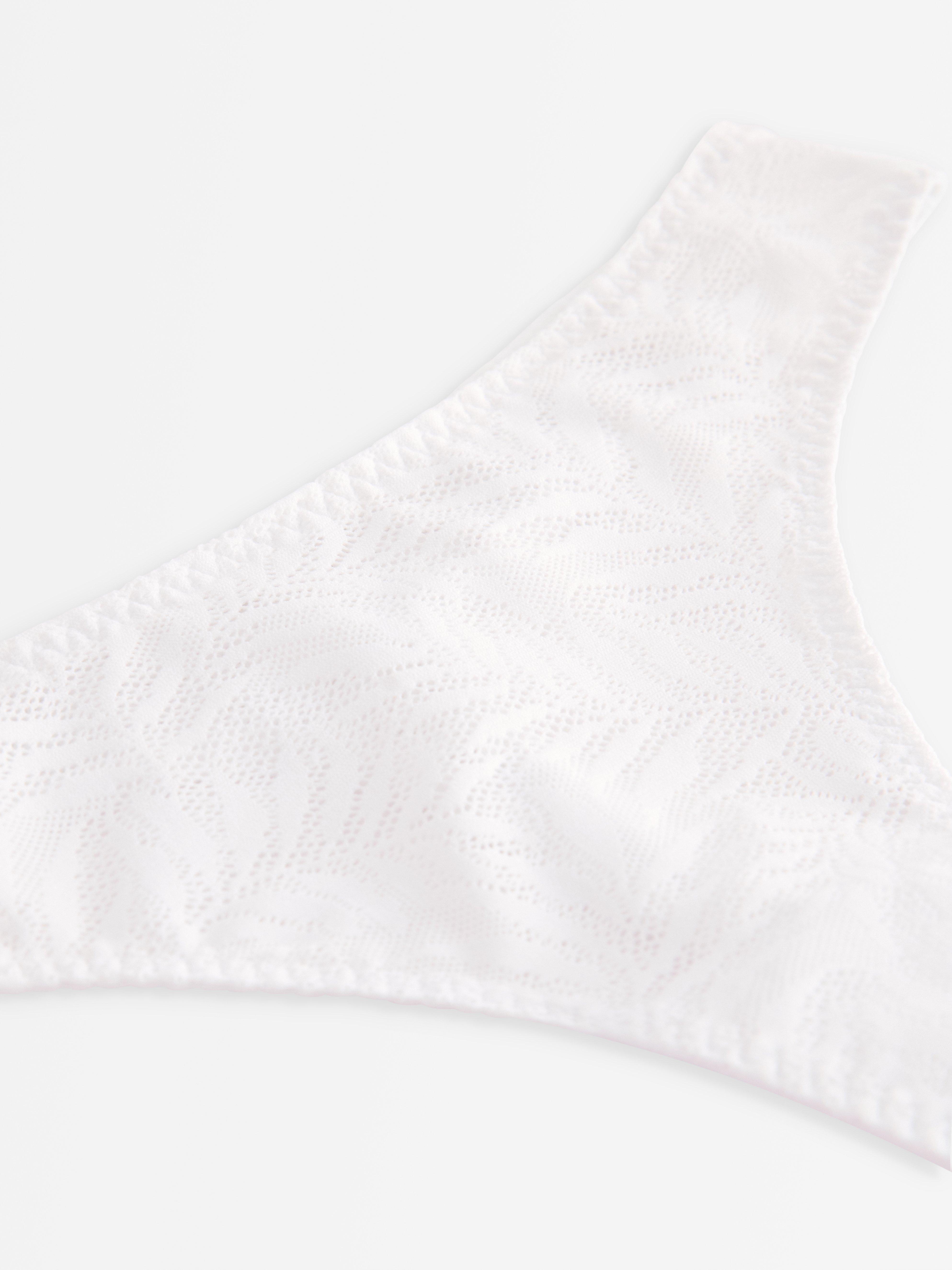 Stringtrosa i spets White