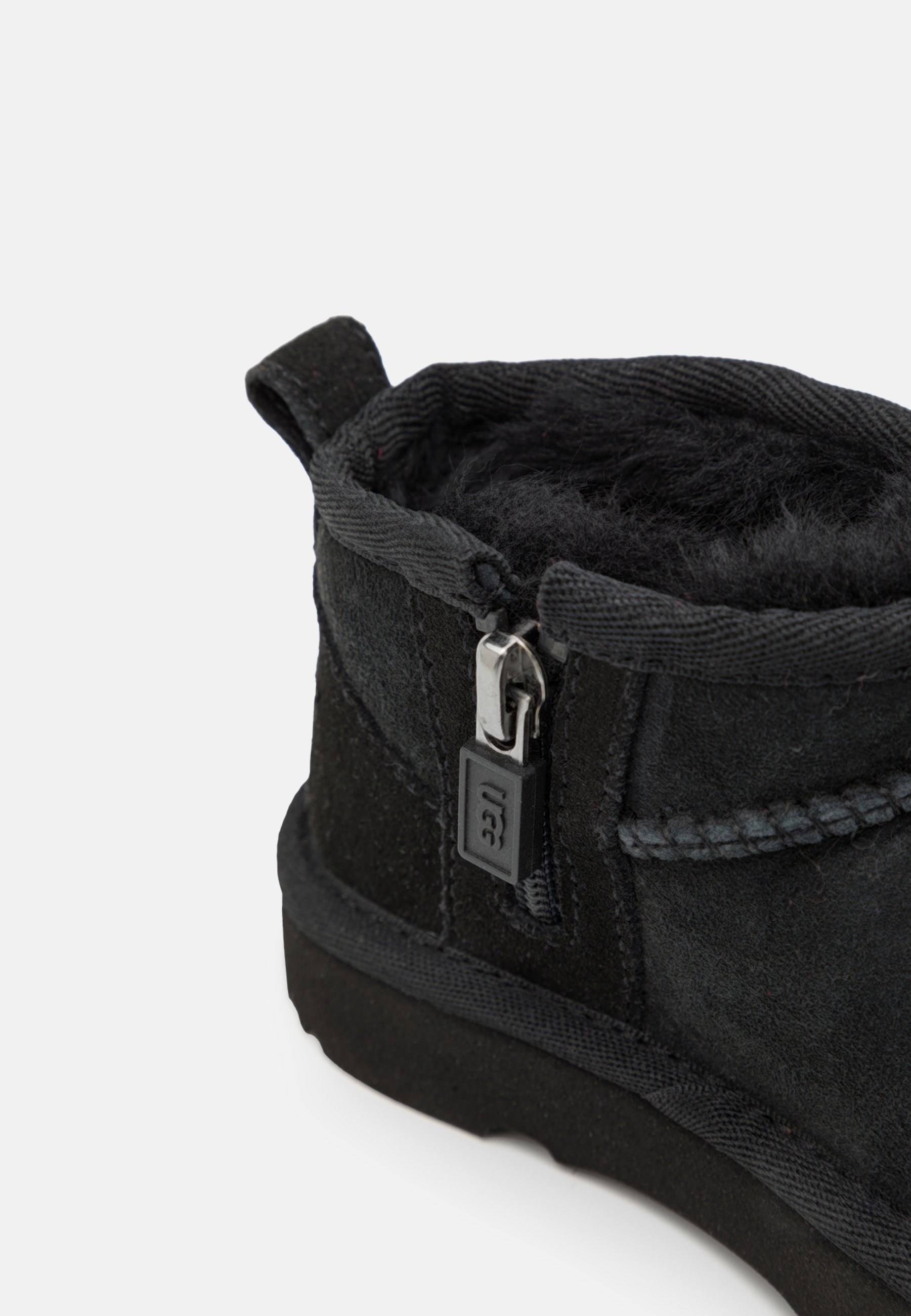 UGG CLASSIC ULTRA MINI UNISEX - Klassieke enkellaarsjes - zwart