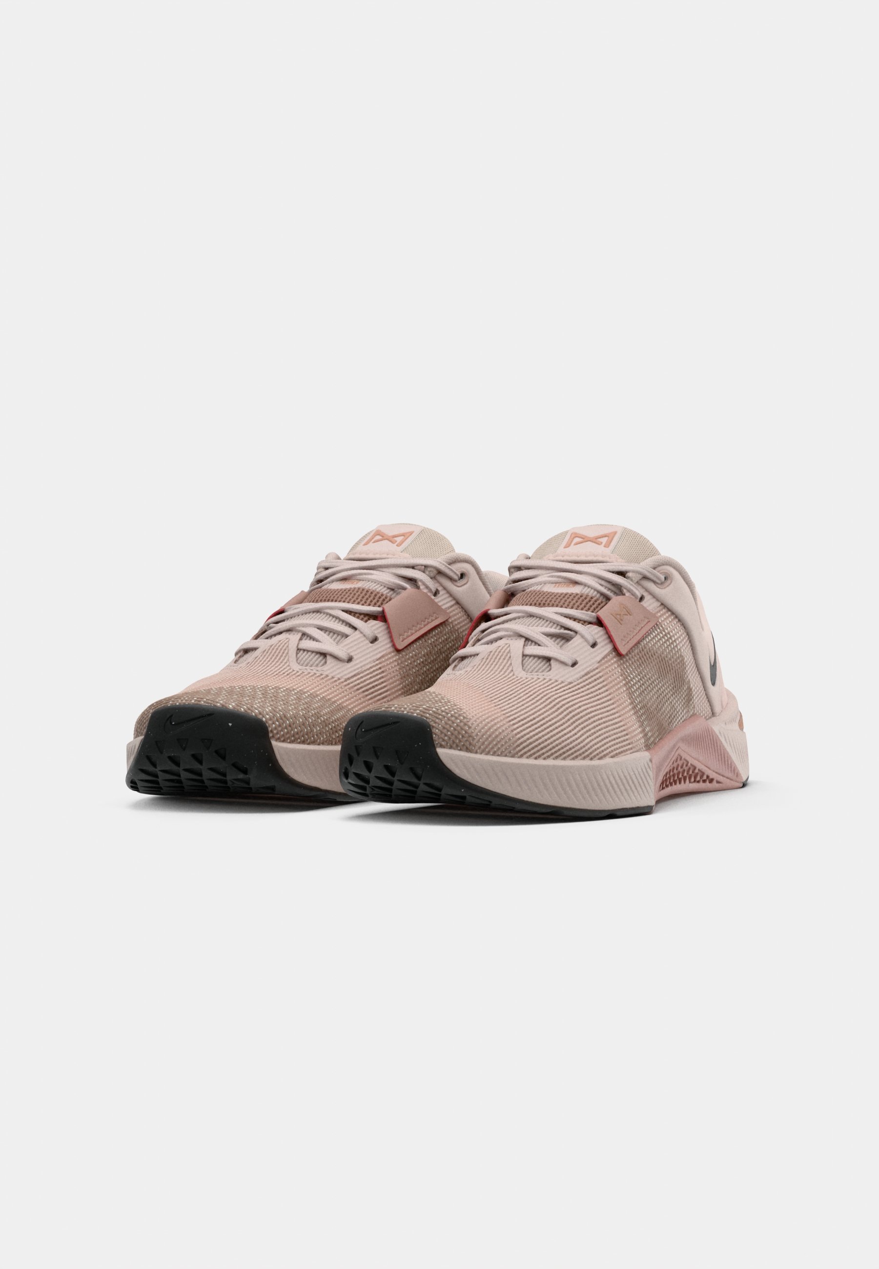 Nike Performance METCON 10 - Trainingsschoen - zandrood, deeltjesroze, metallic zilver, zwart