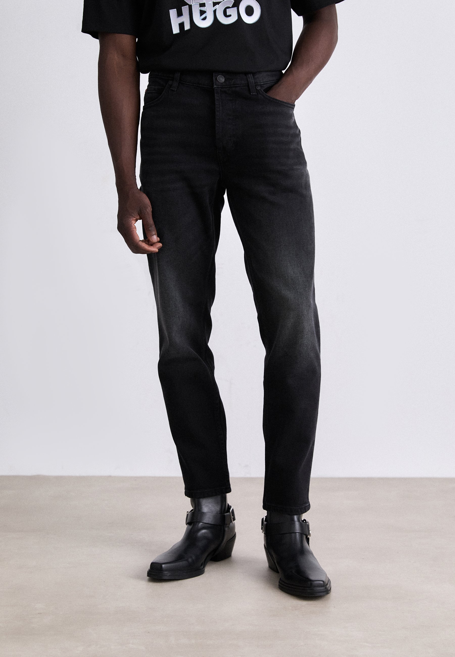 HUGO Slim fit jeans - zwart