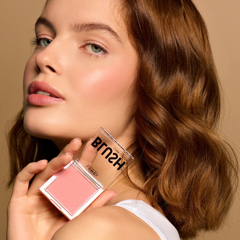 Kompaktno rdečilo za lica LAMEL OhMy Blush Cheek Colour z mat zaključkom