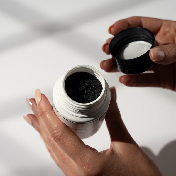 Nail HQ asetoniton kynsilakanpoistoaine sieni - 75ml