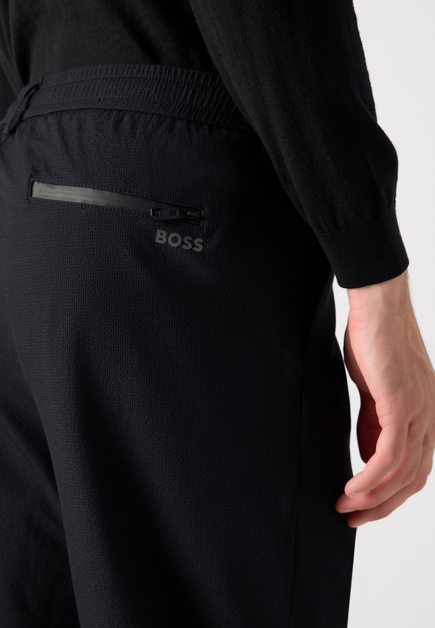 Pantaloni BOSS CONVERT PLEAT - neri
