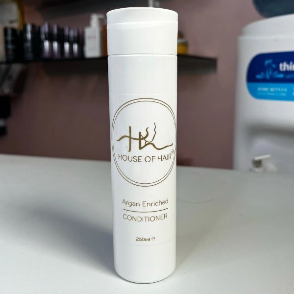 House of Hair UK Argan-rikastettu hoitoaine 250ml