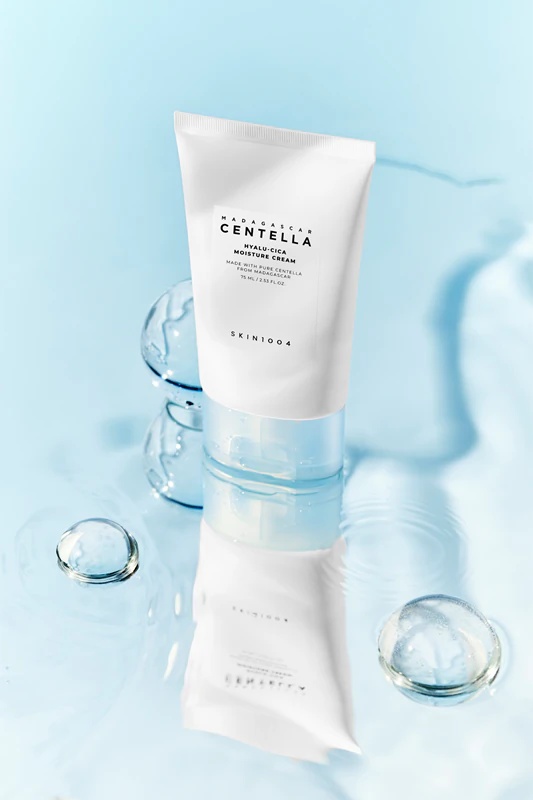SKIN1004 Madagaskaras Centella Hyalu-Cica mitrinošais krēms dziļi mitrinošs krēms nomierinošai iedarbībai