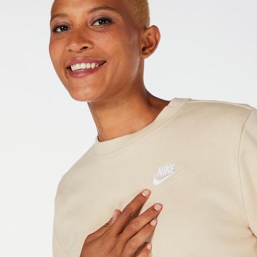 Nike Sportswear Club