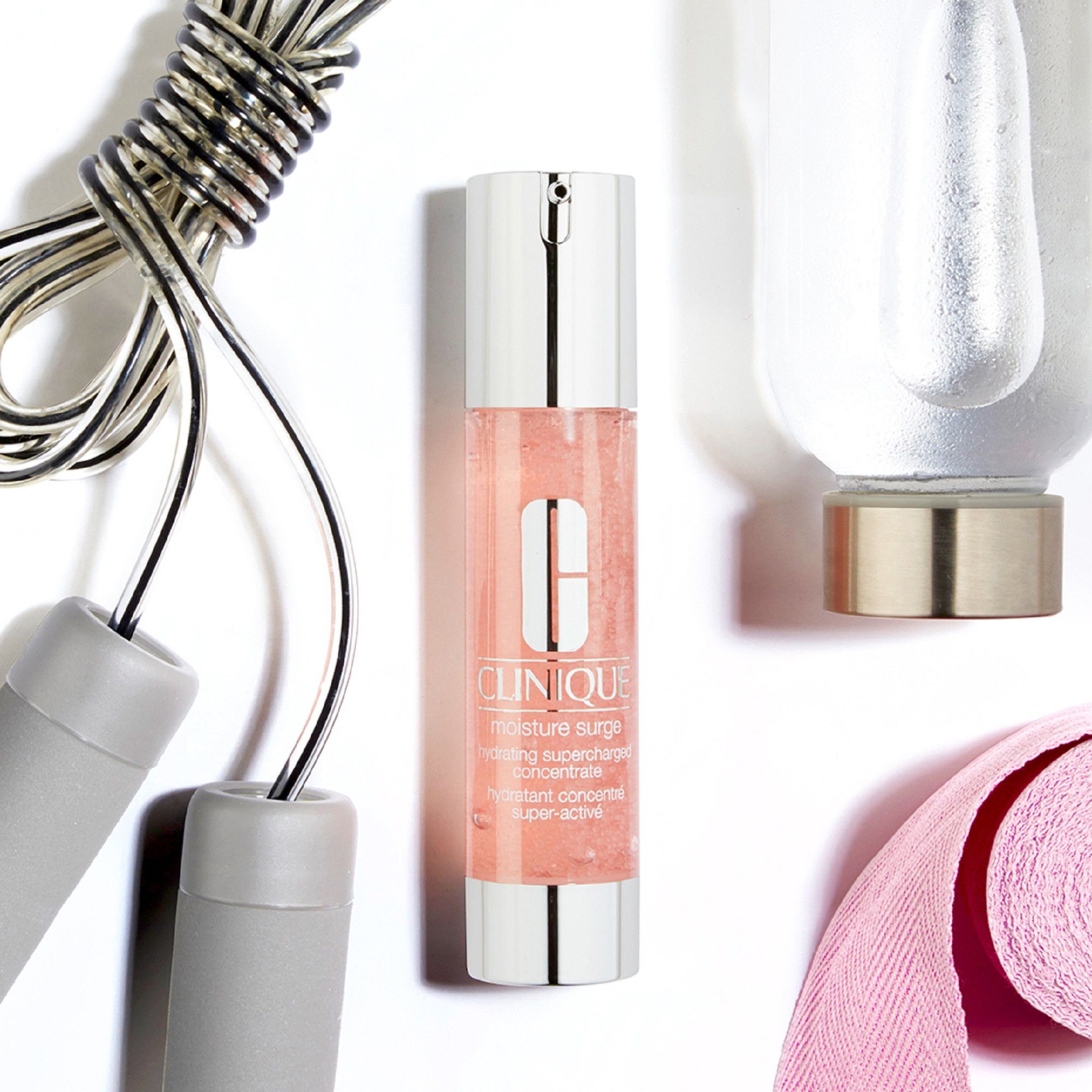 Intenzívny koncentrovaný hydratačný krém Moisture Surge Luxusné hydratačné a vyživujúce prípravky